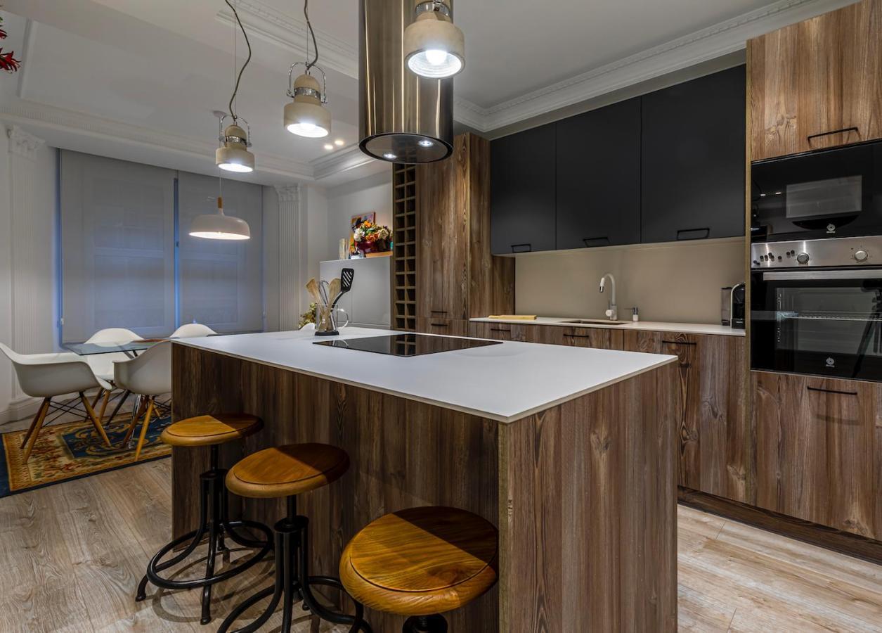 110 M2 Central Apartment In Abando Close To Guggenheim With Parking Bilbau Exterior foto