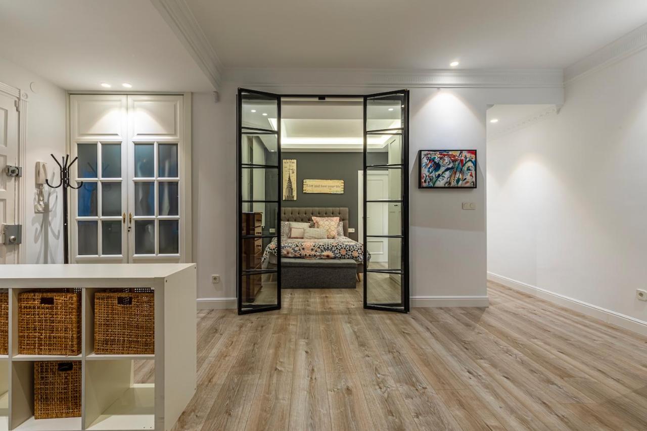 110 M2 Central Apartment In Abando Close To Guggenheim With Parking Bilbau Exterior foto
